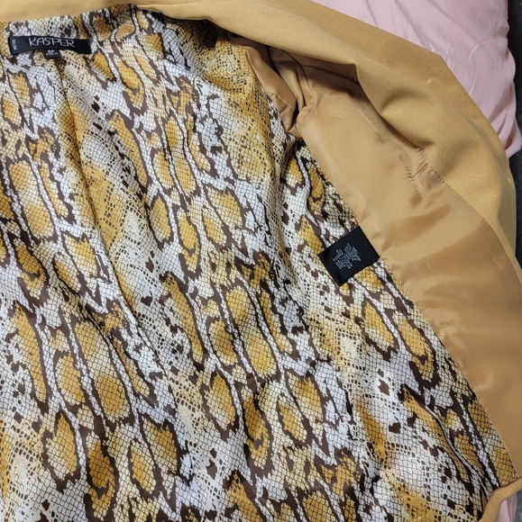 Kasper - Women's Blazer - Picture 6 of 10